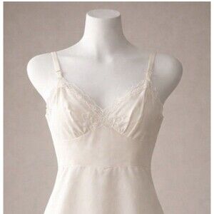 Vtg Shadowline Full Slip Nylon Lace Trim Ivory Off White Sz 32 Made USA Lingerie